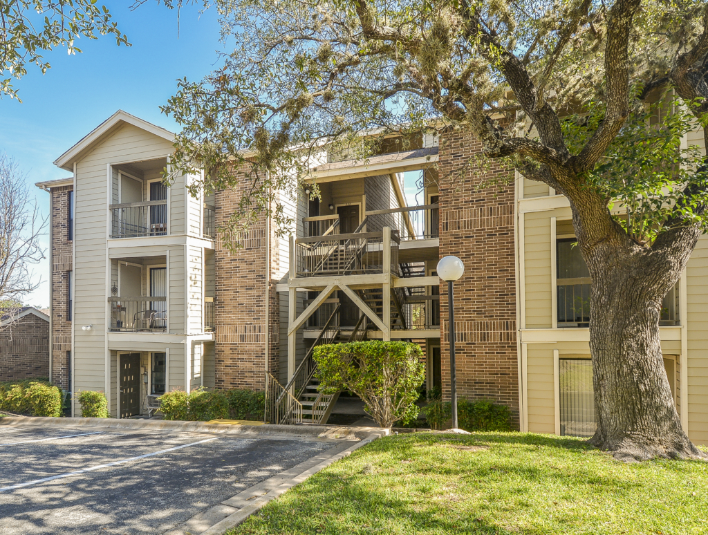 Silver Creek Apartments for Rent in Austin, TX Churchill Properties
