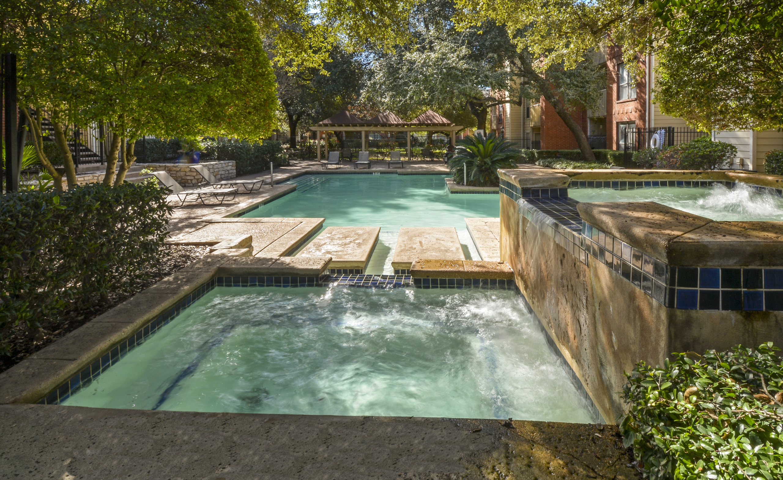 Woodchase Apartments